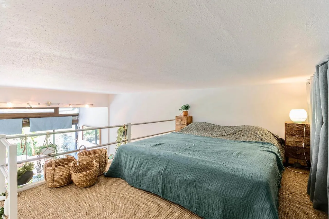Appartement cosy Port ATHENA Bandol 0*,